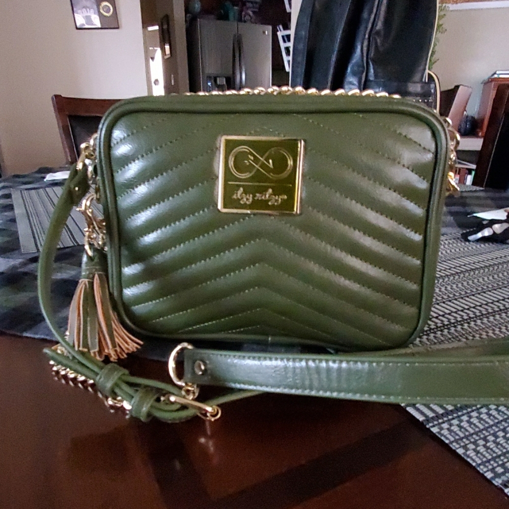 Itzy ritzy Limited edition chelsea crossbody bag